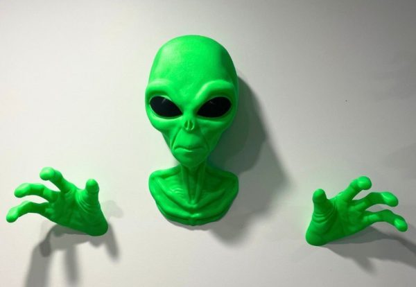 alien-wall-mounted
